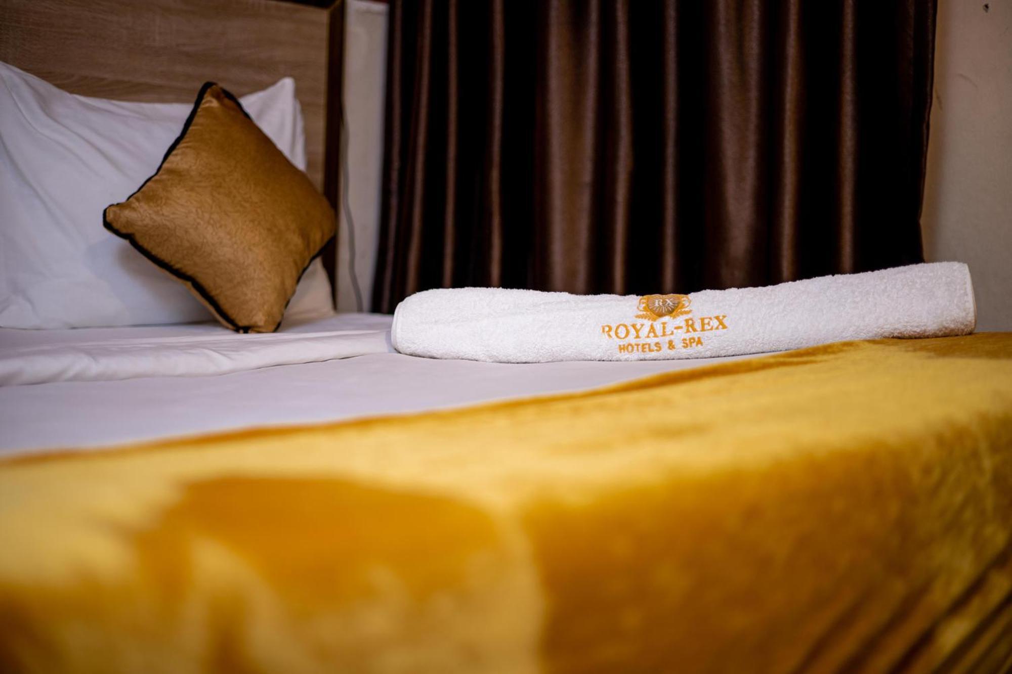 Royal Rex Hotels And Spa Lagos Buitenkant foto